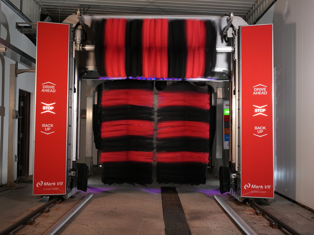 Mark VII SoftTouch XT. Do you like the the advantage of a touch wash. Our Soft-touch friction rollovers and SofTecs foam brushes safely and gently clean and polish all surfaces of the vehicle.