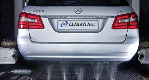 Unterbodenwäsche des Autos